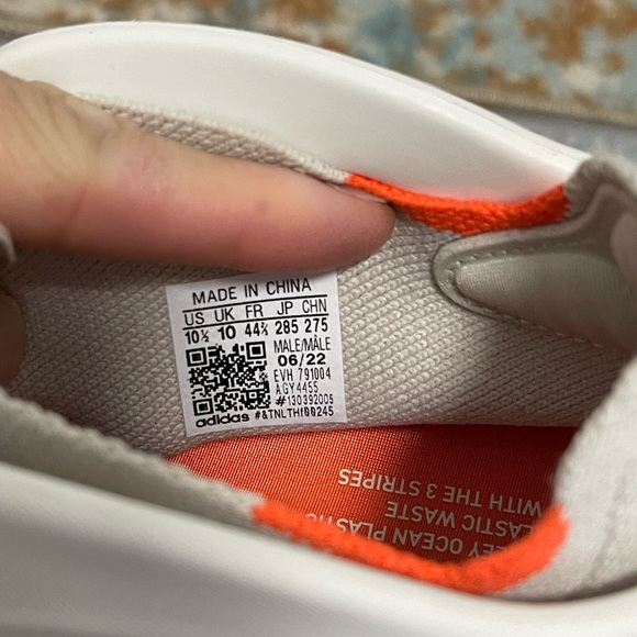 EUC Men’s Size 10.5 (Euro Sz 44.5) adidas adiFIM Q Sneakers In Off White/Orange - Picture 13 of 17